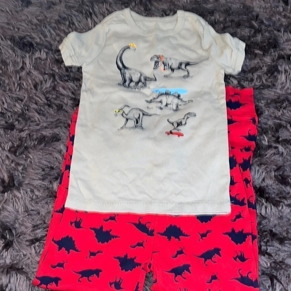 Gap Kids Dinosaur PJ Set  Sleepwear boys size 6